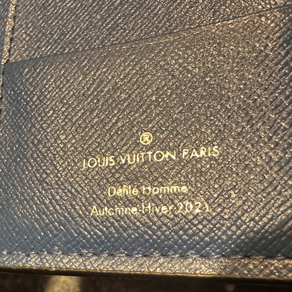 Louis Vuitton Défilé Homme Automne-Hiver 2021 - Picture 10 of 13